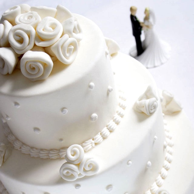 Gum Paste for Flowers and Modeling. Decorate