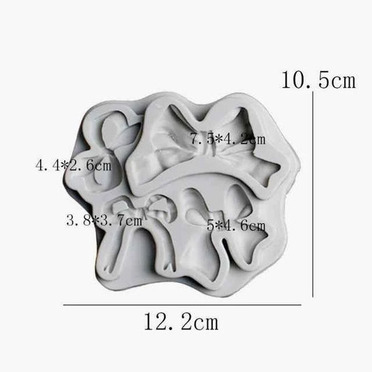 Decorazione Floreale con Fiocchi di neve. Mattarello in legno