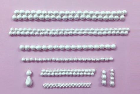 Bellissimo Bordo Collana di Perle anche a goccia di 22 cm. Stampo in silicone