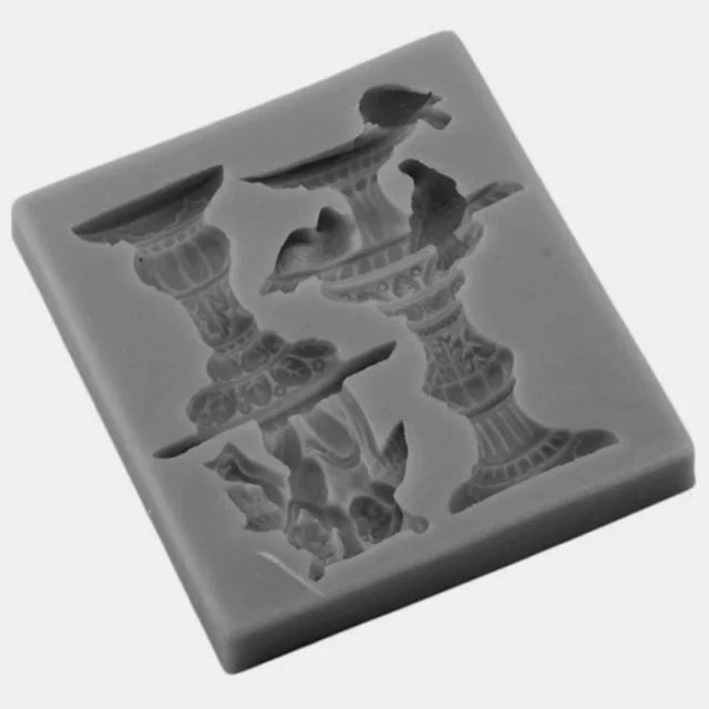 10 or 15 cm column with thin lines. Silicone mold also for candles.