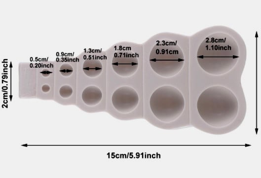 Elegante Filo Perle con ricami dorati