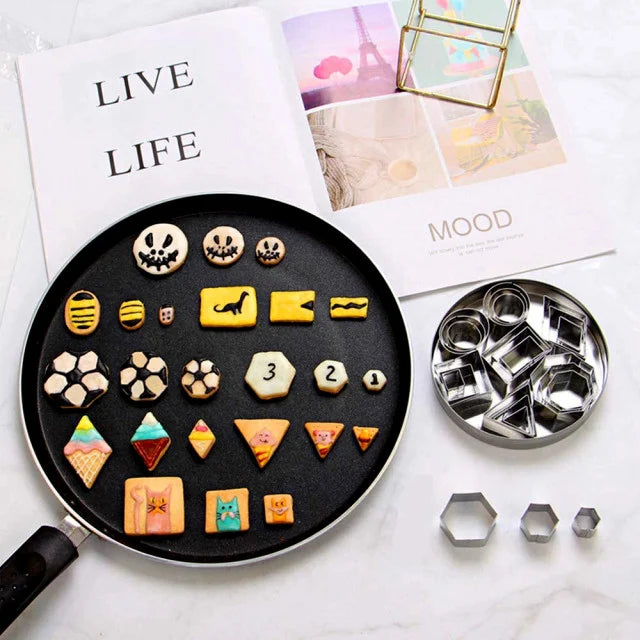 Set A di 24 Stampi Geometrici in metallo