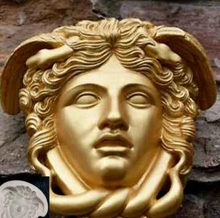 Medusa Griffe Versace in 4 misure di 18 - 12.5 - 7 e 4 cm. Stampo in silicone anche per Candele