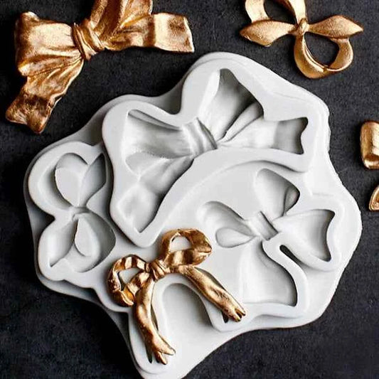 Decorazione Floreale con Fiocchi di neve. Mattarello in legno