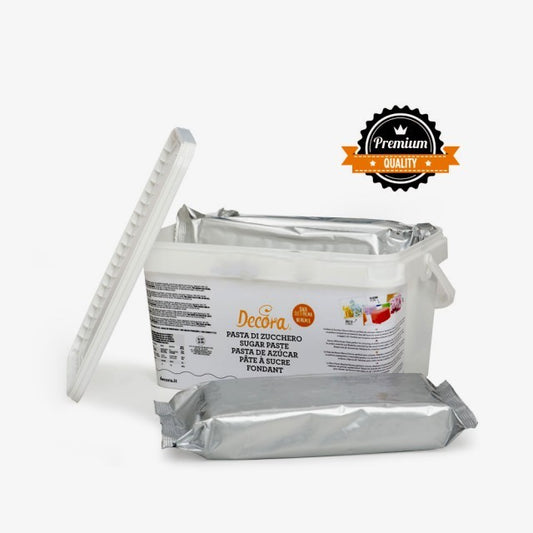 Gum Paste for Flowers and Modeling. Decorate