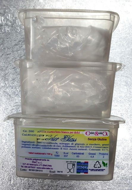 Brand new Color Glass Plus White sugar paste for covering and modeling. Gluten-free. 200 g.