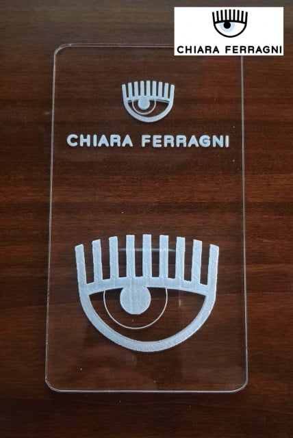 Logo Chiara Ferragni e Occhio. Grande Stampo Griffe in Rilievo di 17 x 10 cm
