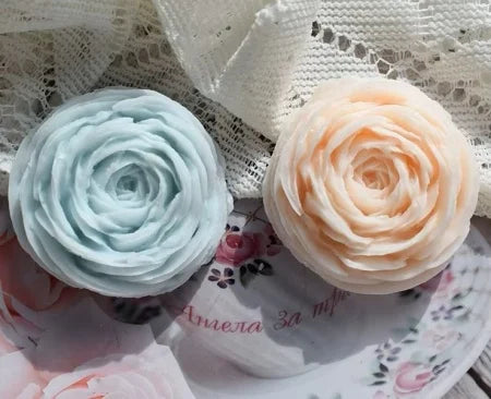 Peonia di 6 cm. Stampo in silicone anche per Candele