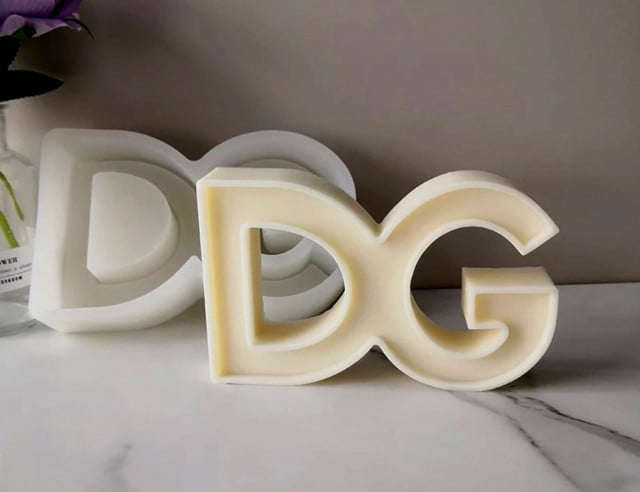 Grande Logo Griffe Dolce e Gabbana di 17 x 11 x 4 cm. Stampo in silicone anche per Candele - WORLD PRODUCTS SHOP