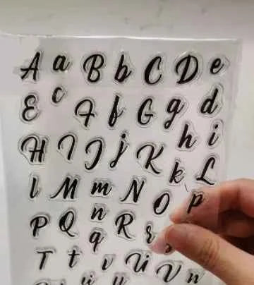 Mike Kunkel Bold Italic. Lettere Numeri e Simboli a Timbro trasferibili da dipingere