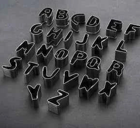 Set Lettere Alfabeto. Stampi incisione Tagliapasta in metallo.
