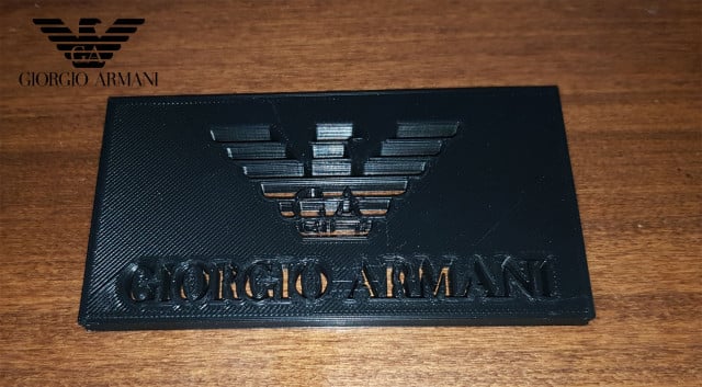 Logo Armani Griffe Cutter di 11 x 6 cm