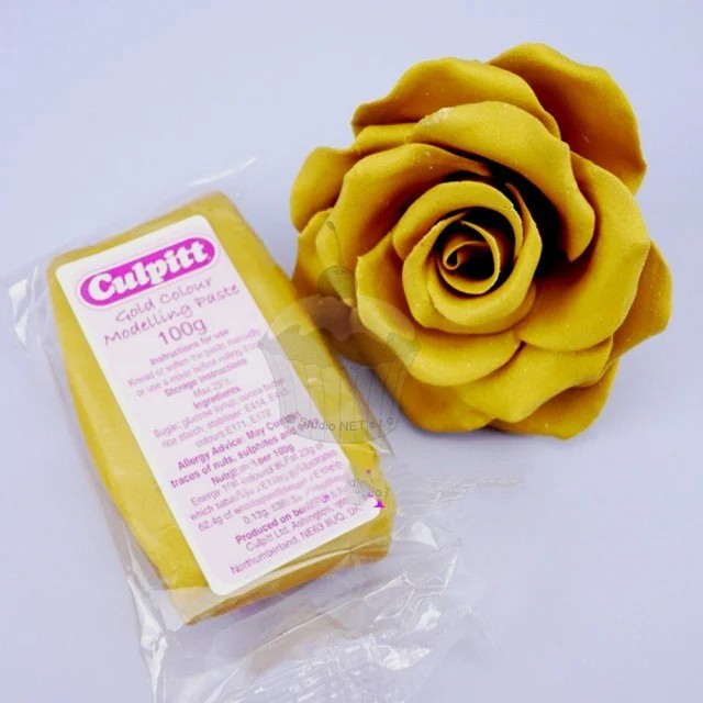 Forest Green. FunCakes Sugar Paste. 250g. Gluten-Free and Kosher.