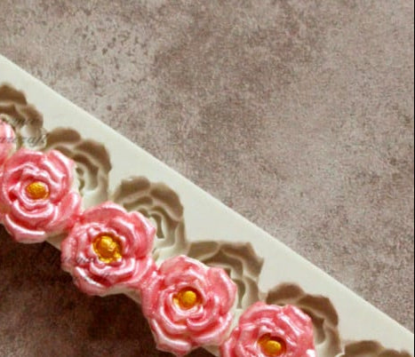 9 Rose Border. Silicone mold.
