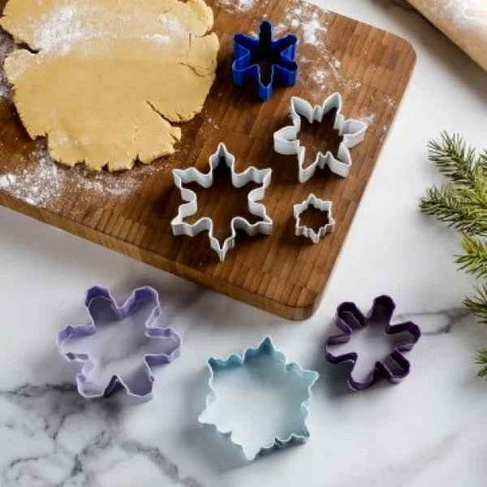 Fiocco di neve e Albero Natale. 2 Tagliapasta. Modecor