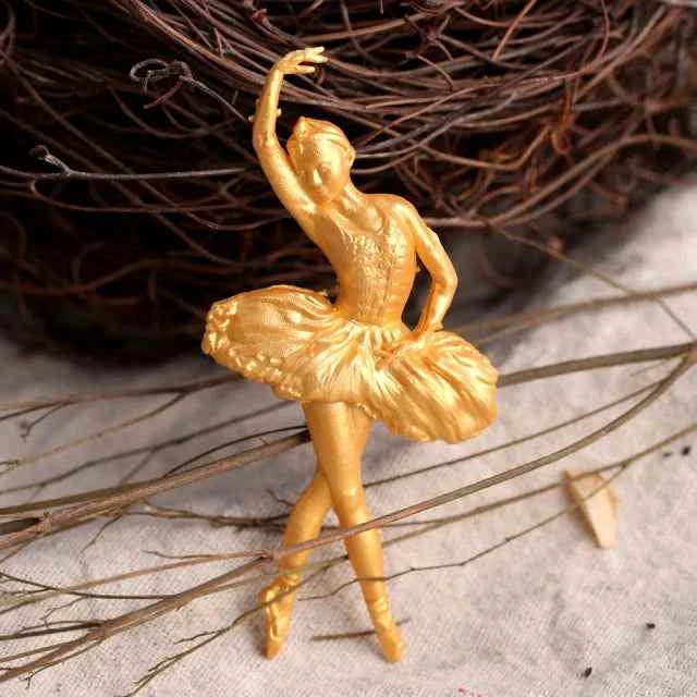 Ballerina che balla sulle punte. Stampo in silicone