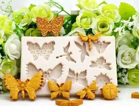 3 Farfalle decorate. Alta risoluzione. Stampo in silicone