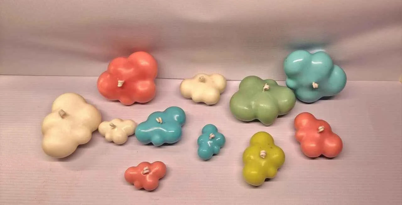Set di 3 Nuvolette di varie dimensioni. Candele in molti colori. Naturali al 100%