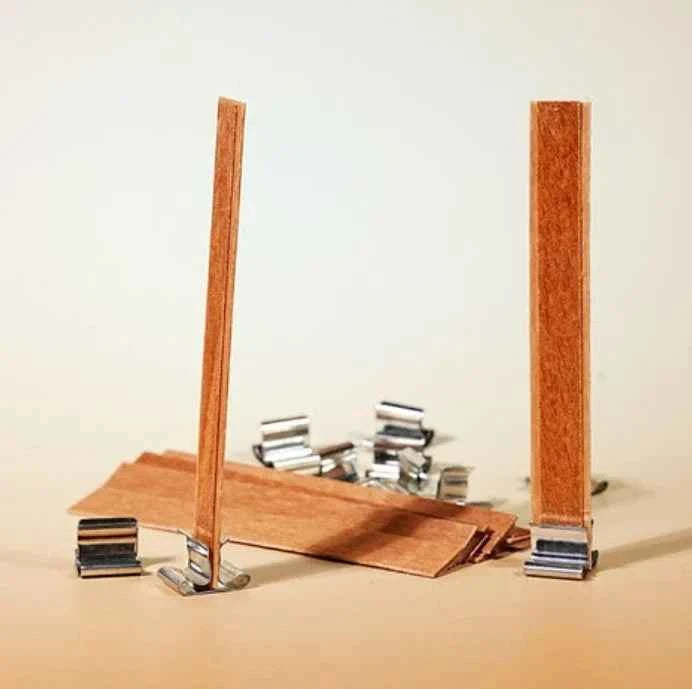 Stoppini a Croce di 13 cm in legno intrecciato per candele