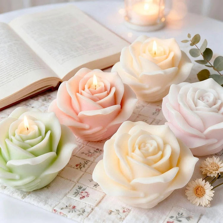 Mano che abbraccia una Rosa. Stampo in silicone anche per Candele e Saponi