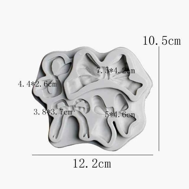 Decorazione Floreale con Fiocchi di neve. Mattarello in legno