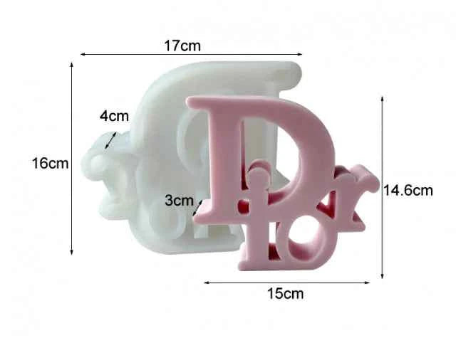 Grande Logo Griffe Dior di 15 x h 14.6 x 3 cm. Stampo in silicone anche per Candele