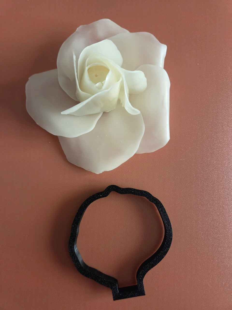 Fiore di Loto in Cera d'Api realizzato a mano. Set di 3 Stampi Cutter - WORLD PRODUCTS SHOP