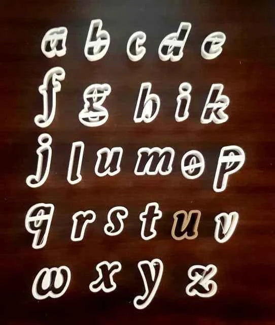 Cutter di 26 Lettere Maiuscole in Corsivo. Stampo Alfabeto Maiuscolo