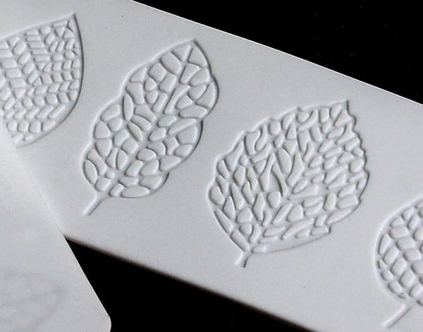 9-Leaf Silicone Forest Mat, 390 x 80 cm. Bosco Natura Line.