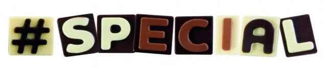 Set di 64 lettere e simboli.