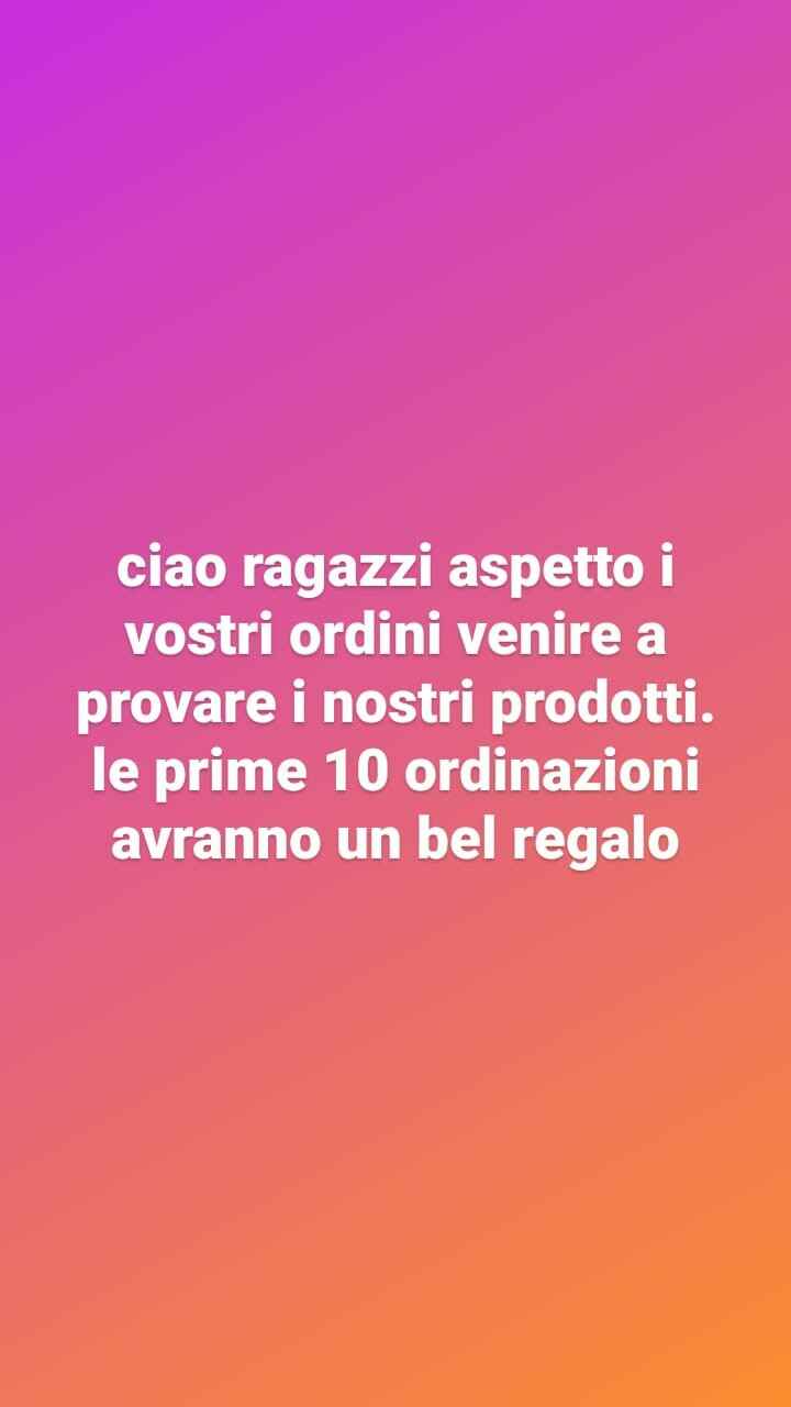 panettone artigianale farcito ai 3 cioccolati fatto con lievito madre1500 Grammi
