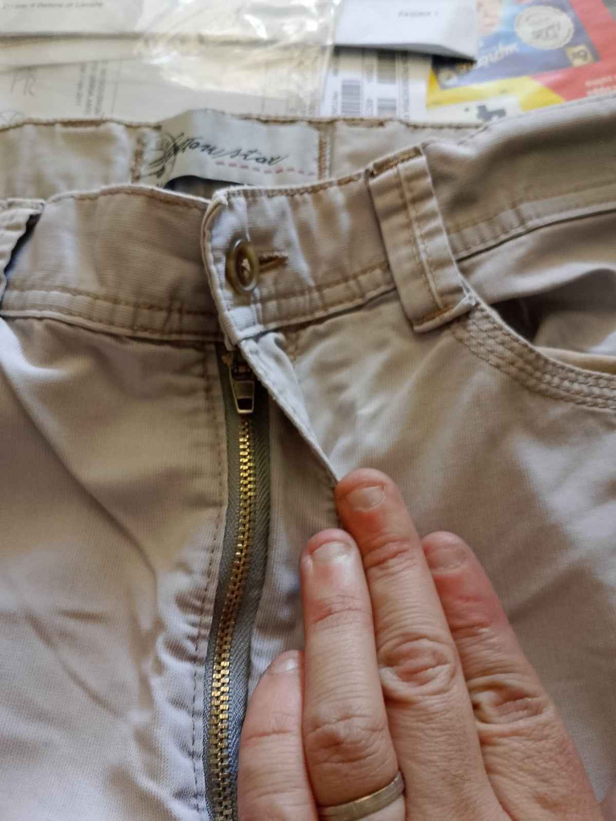 Pantalone Uomo.BEIGE. Pantaloni Eleganti. Tasca America.Taglia 54/L