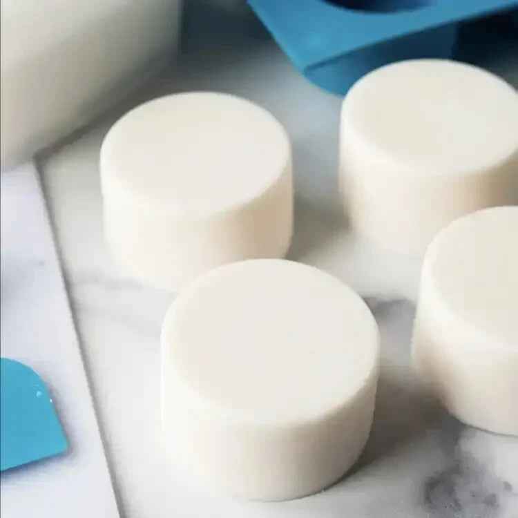 Base Viso e Corpo Sapone. Stephenson Syndopour