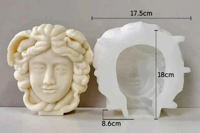 Medusa. Griffe Versace. Stampo di 7 x 6 cm in silicone