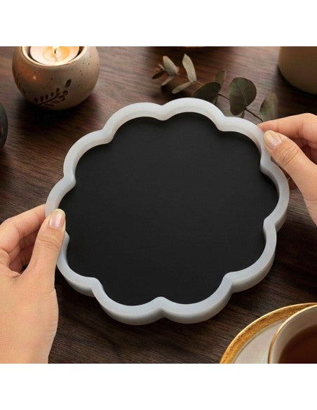 AQUA RESIN BLACK BOX – Il kit creativo completo per creazioni in nero assoluto, con stampo e finitura protettiva