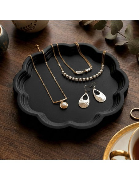 AQUA RESIN BLACK BOX – Il kit creativo completo per creazioni in nero assoluto, con stampo e finitura protettiva